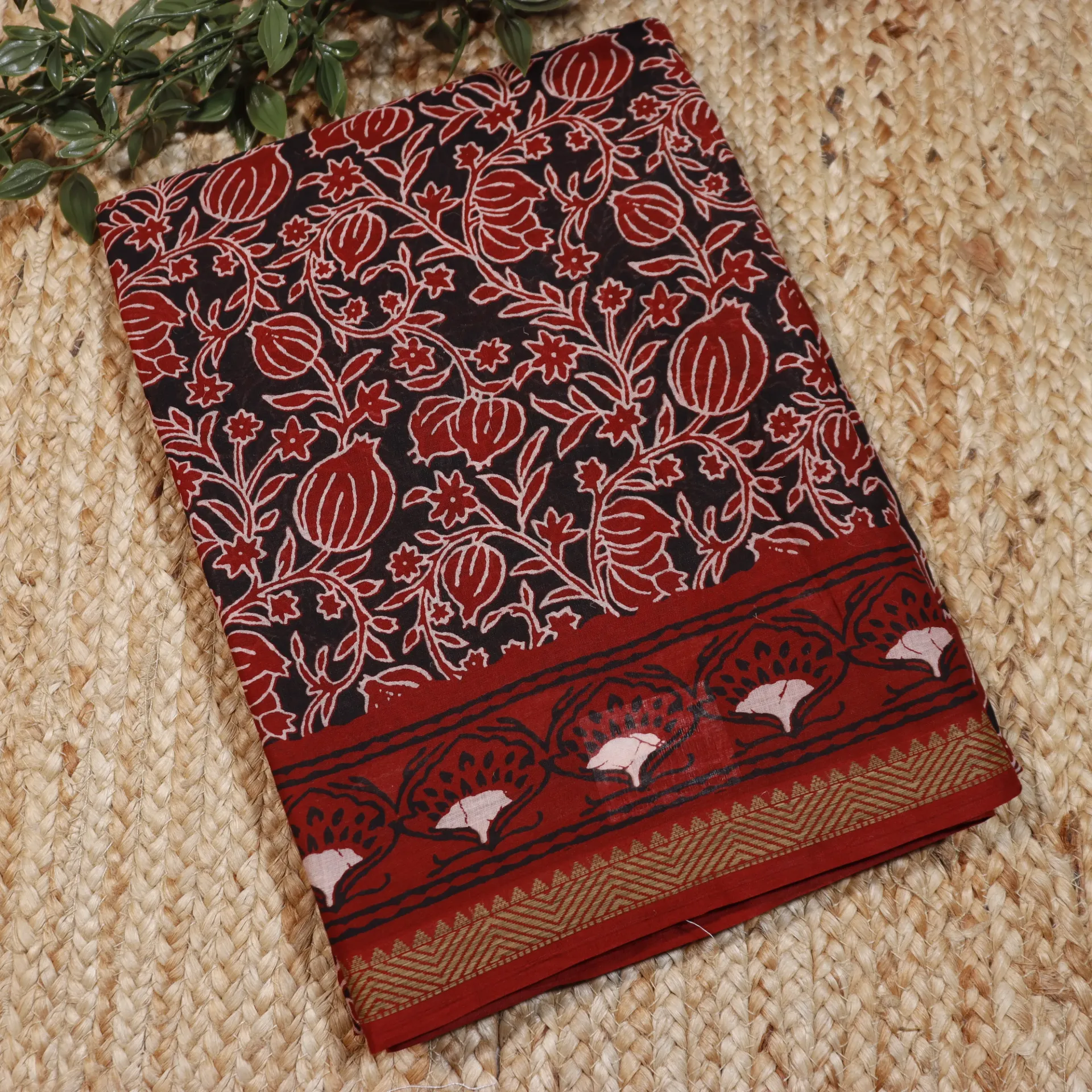 Pure Soft Mulmul Cotton Saree with Red Bandhani Blouse