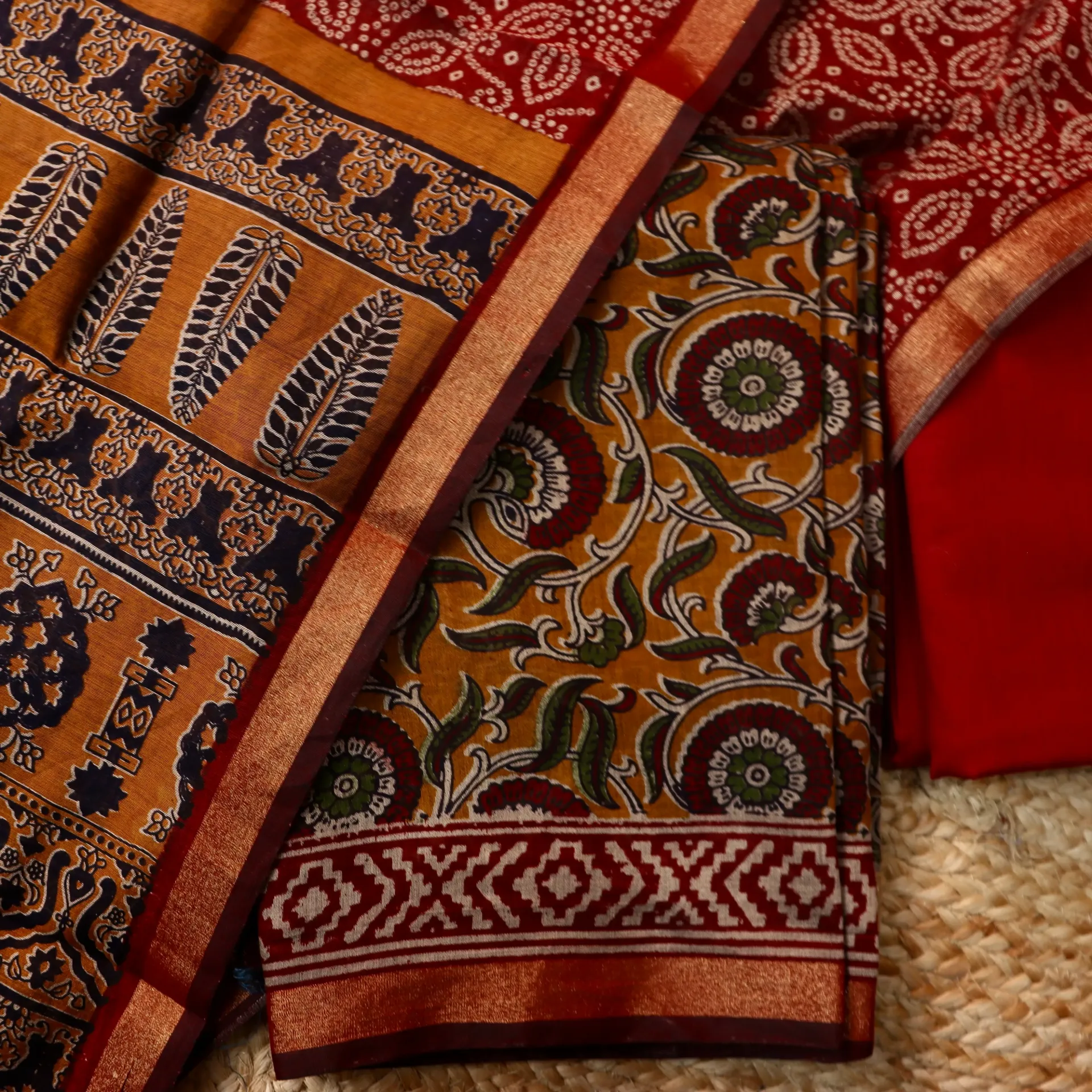[DM011] Exquisite Maheshwari Silk 3-Piece Suit Set: A Fusion of Kalamkari & Bandhani